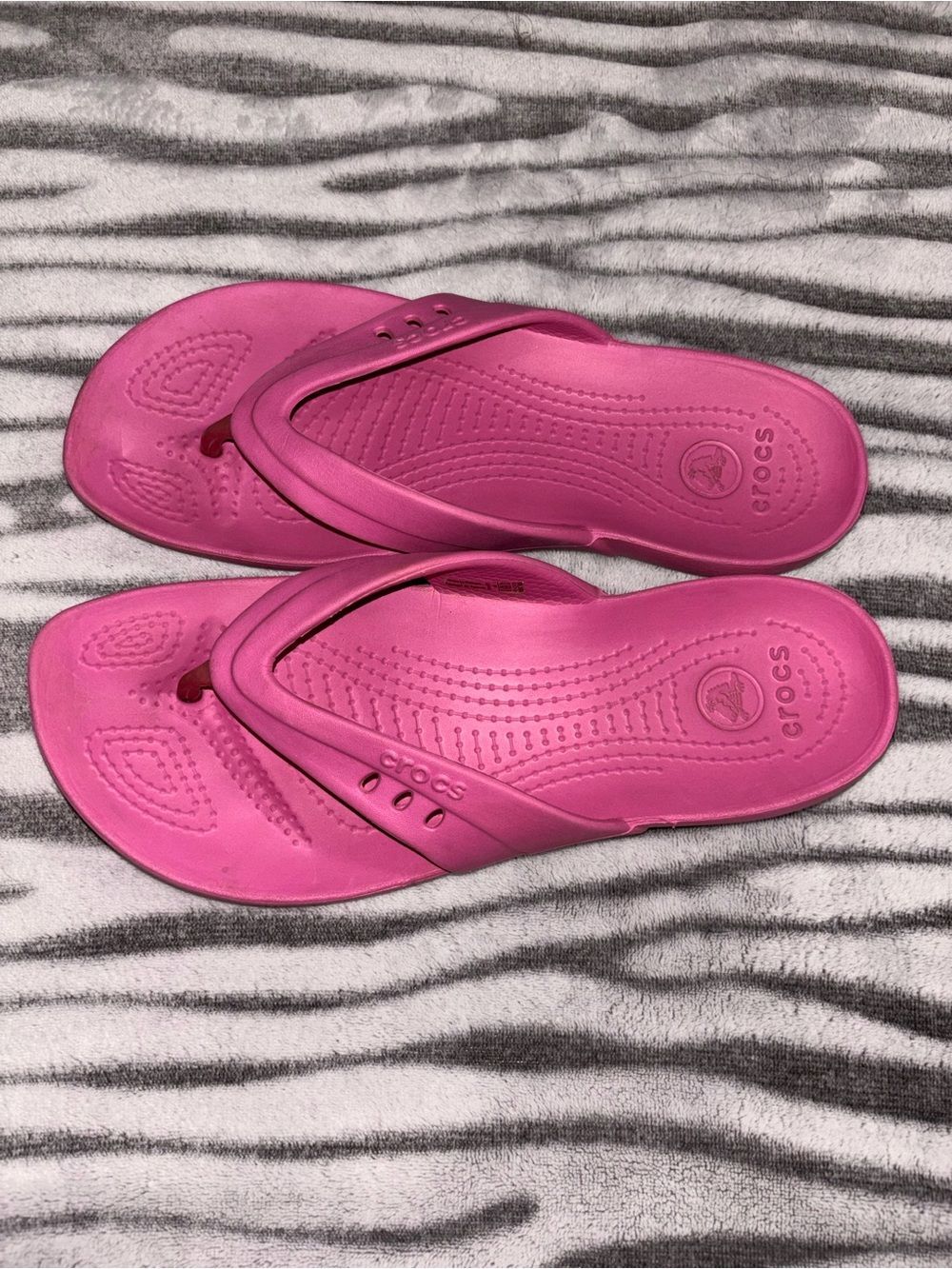 Crocs Kadee Flip Flops size 9 pink